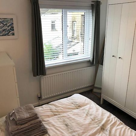 Apartament Revamped Holywood Town Centre House Zewnętrze zdjęcie